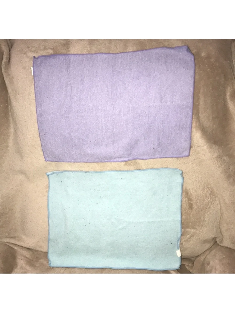 Set of two microfiber hand towels Lavender and Light Blue